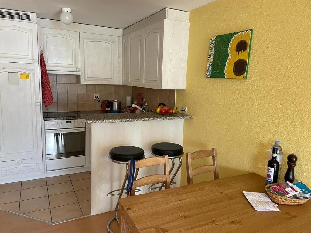 Ferienwohnungen Mit 4 Betten In Gersau Direkt Am Vierwaldstaettersee חדר תמונה